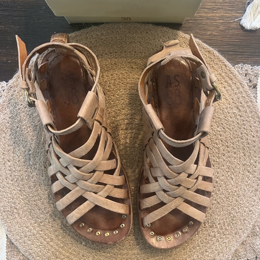 A.S. 98 Ralston strappy weave sandal in color taupe - Picture 3 of 6